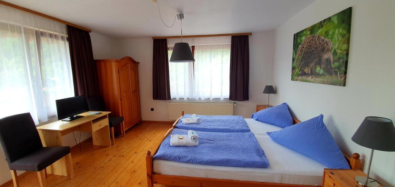 Gruener Baum Hotel Neckargerach Kültér fotó